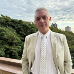 Leonardo Manzan explica os principais efeitos da reforma sobre a carga tributária das empresas de serviços no Brasil.