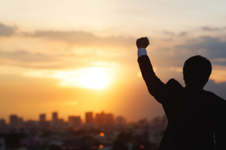 Alfredo Moreira Filho mostra como a adaptabilidade transforma desafios do interior em oportunidades de empreendedorismo e sucesso.